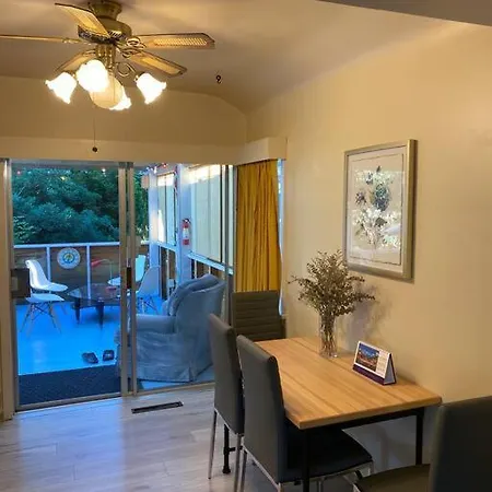 Unique Park House 5Min Walk To Subway Apartment Vancouver Exterior photo